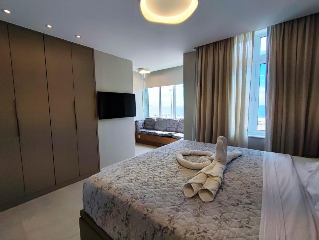 Real 309 - Beachfront On Copacabana With 3 Bedrooms Apartamento Rio de Janeiro