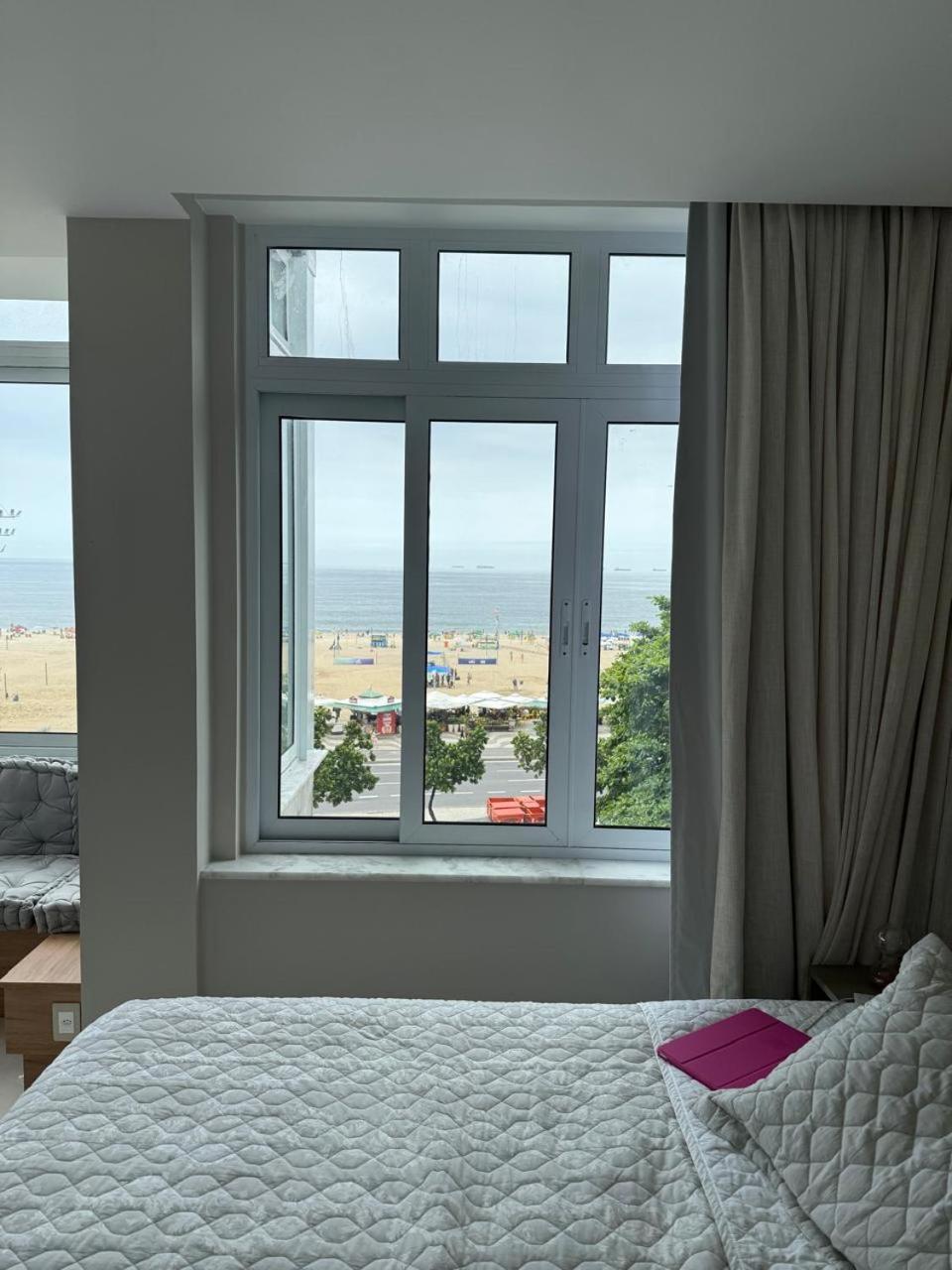 Real 309 - Beachfront On Copacabana With 3 Bedrooms *