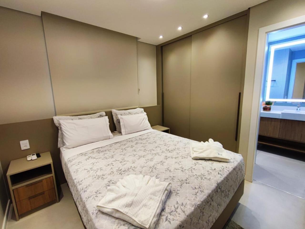 Real 309 - Beachfront On Copacabana With 3 Bedrooms Apartamento Río de Janeiro