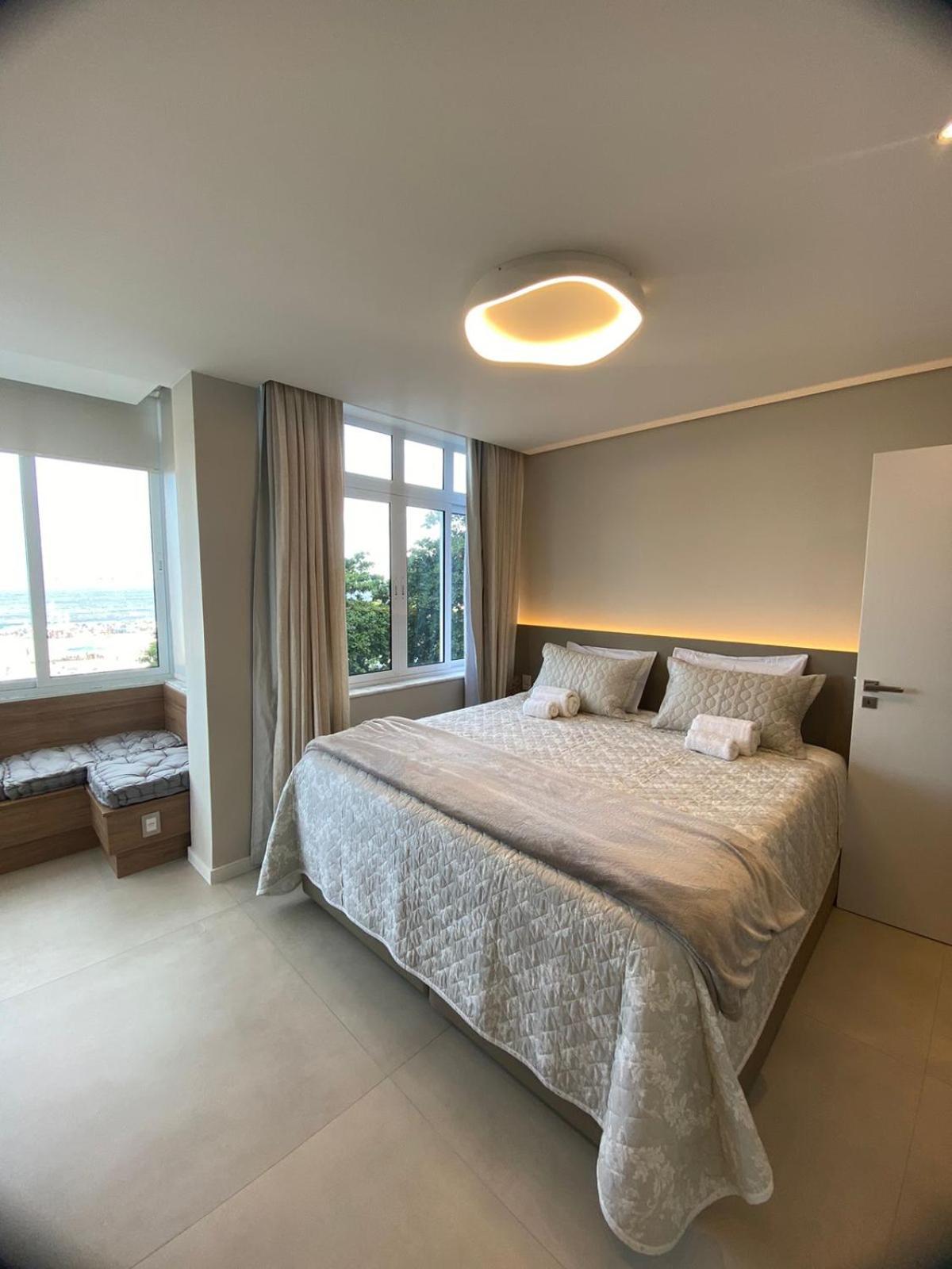 Real 309 - Beachfront On Copacabana With 3 Bedrooms Apartamento Río de Janeiro